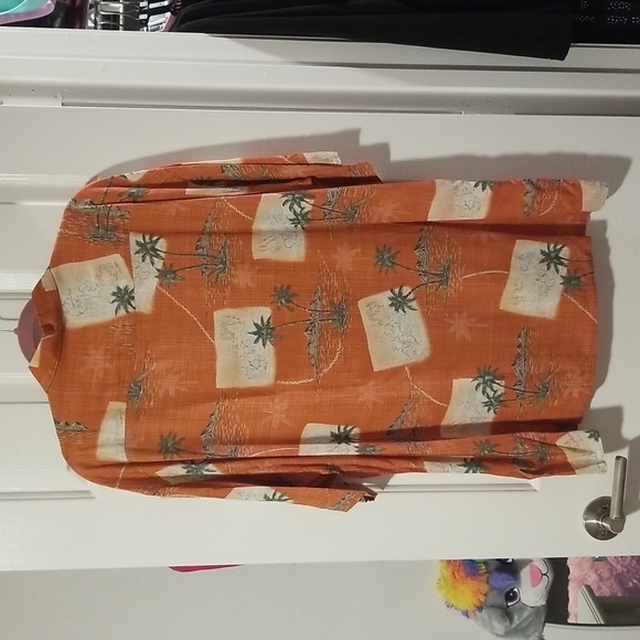 🌴EUC~Paradise Collection Button Down Short Sleeve Shirt - Picture 4 of 14